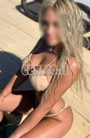 מדהים וישר, בעל גוף ספורטיבי
